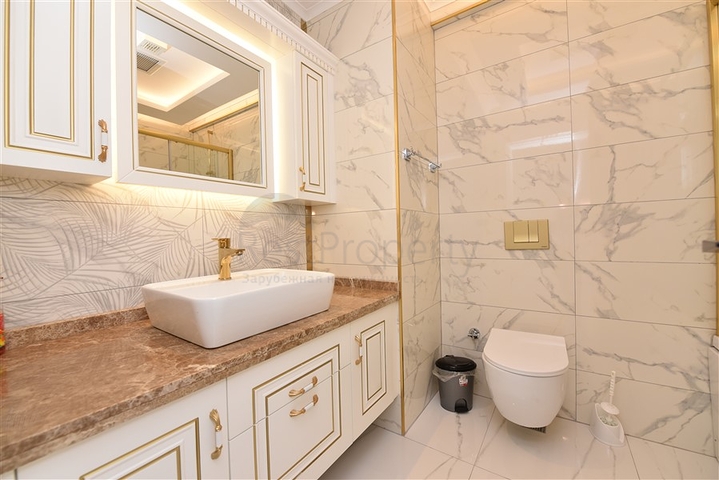 شقق اطلالة بحر في الانيا - تصميم 1+3- مطبخ منفصل - شاطئ كليوباترا / الانيا 