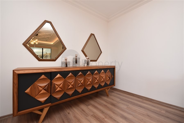 شقق اطلالة بحر في الانيا - تصميم 1+3- مطبخ منفصل - شاطئ كليوباترا / الانيا 