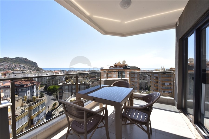 شقق اطلالة بحر في الانيا - تصميم 1+3- مطبخ منفصل - شاطئ كليوباترا / الانيا 