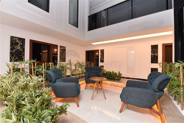 شقق اطلالة بحر في الانيا - تصميم 1+3- مطبخ منفصل - شاطئ كليوباترا / الانيا 