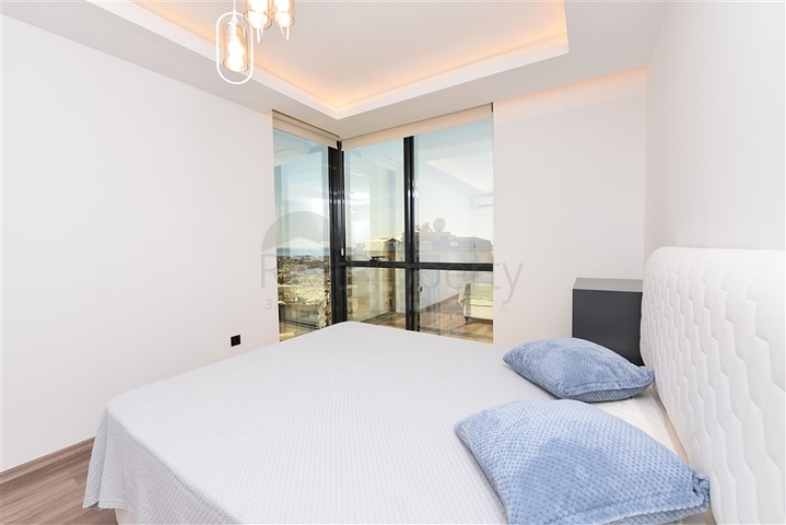 شقق اطلالة بحر في الانيا - تصميم 1+3- مطبخ منفصل - شاطئ كليوباترا / الانيا 