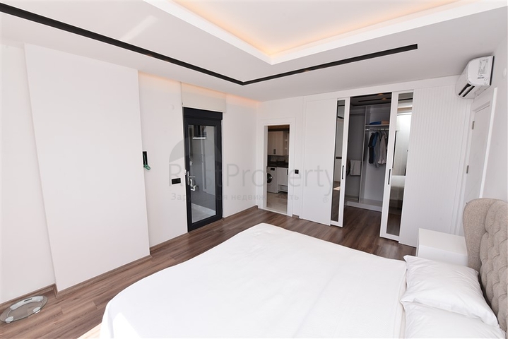 شقق اطلالة بحر في الانيا - تصميم 1+3- مطبخ منفصل - شاطئ كليوباترا / الانيا 