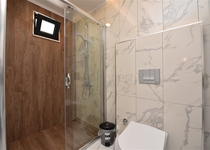 شقق اطلالة بحر في الانيا - تصميم 1+3- مطبخ منفصل - شاطئ كليوباترا / الانيا 