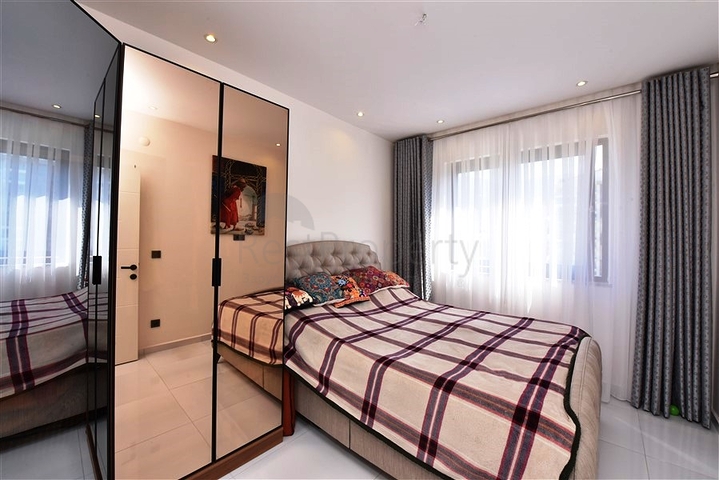 شقة ضمن مجمع فاخر -تصميم 1+1 - في مهموتلار / الانيا 