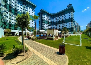 شقة ضمن مجمع فاخر -تصميم 1+1 - في مهموتلار / الانيا 