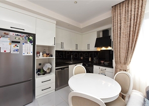 شقة ضمن مجمع فاخر -تصميم 1+1 - في مهموتلار / الانيا 