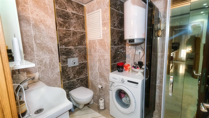 شقة من غرفتي نوم مع أثاث في منطقة كيزيلاريك الصغيرة - أنطاليا