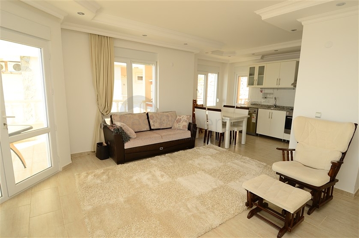 فيلا باطلالات خلابة للبيع في قلب مدينة ألانيا 