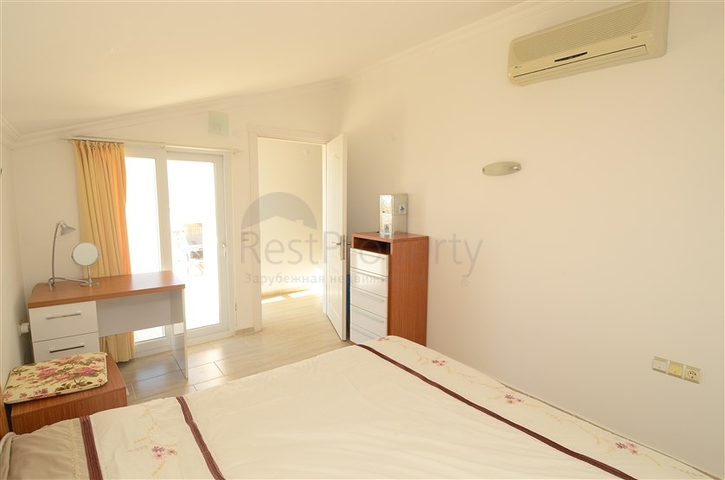 فيلا باطلالات خلابة للبيع في قلب مدينة ألانيا 