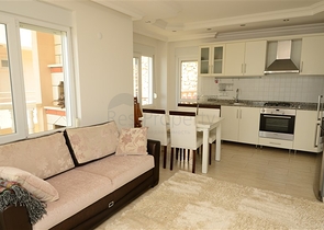 فيلا باطلالات خلابة للبيع في قلب مدينة ألانيا 