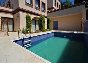 فيلا للبيع في الانيا - تصميم 2 غرفة وصالة -مسبح مستقل -كارجي جاك / الانيا 