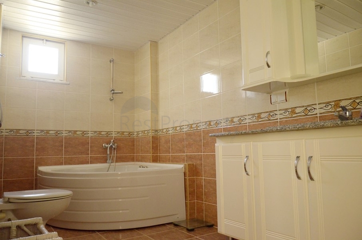 فبلا للبيع في الانيا -  5 غرف وصالة -في مهموتلار / الانيا 