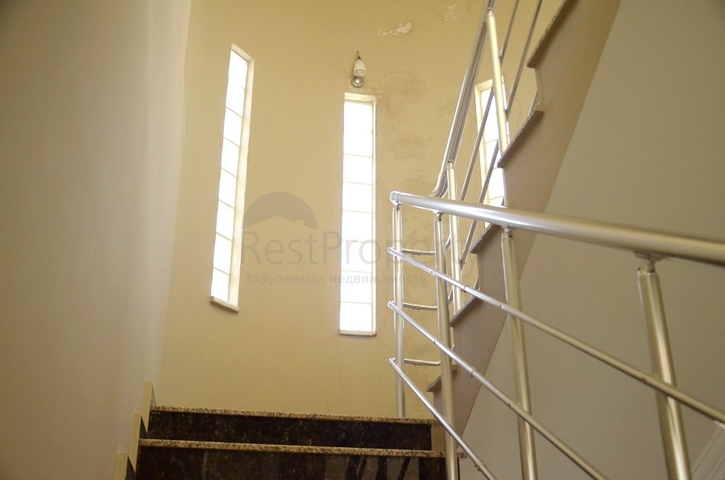 فبلا للبيع في الانيا -  5 غرف وصالة -في مهموتلار / الانيا 