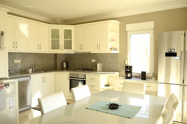 فبلا للبيع في الانيا -  5 غرف وصالة -في مهموتلار / الانيا 