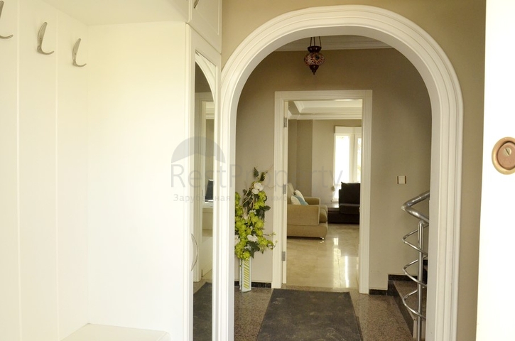 فبلا للبيع في الانيا -  5 غرف وصالة -في مهموتلار / الانيا 