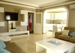 فبلا للبيع في الانيا -  5 غرف وصالة -في مهموتلار / الانيا 