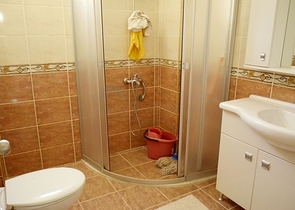 فبلا للبيع في الانيا -  5 غرف وصالة -في مهموتلار / الانيا 