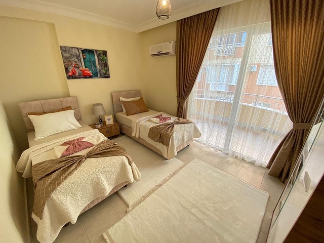 شقة اطلالة بحر في الانيا -تصميم 1+2 - مفروشة -في مهموتلار / الانيا 