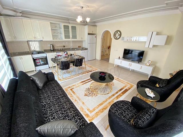 شقة اطلالة بحر في الانيا -تصميم 1+2 - مفروشة -في مهموتلار / الانيا 