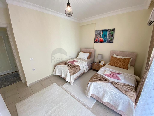 شقة اطلالة بحر في الانيا -تصميم 1+2 - مفروشة -في مهموتلار / الانيا 