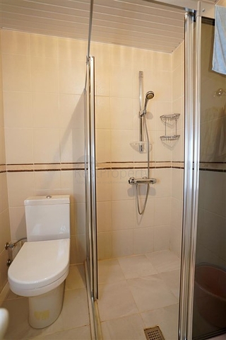 شقق للبيع في الانيا - تصميم 3 غرف وصالة -ضمن مجمع عائلي -في مهموتلار / الانيا 