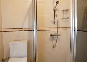 شقق للبيع في الانيا - تصميم 3 غرف وصالة -ضمن مجمع عائلي -في مهموتلار / الانيا 