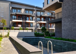 شقق في مجمع في غوزالوبا