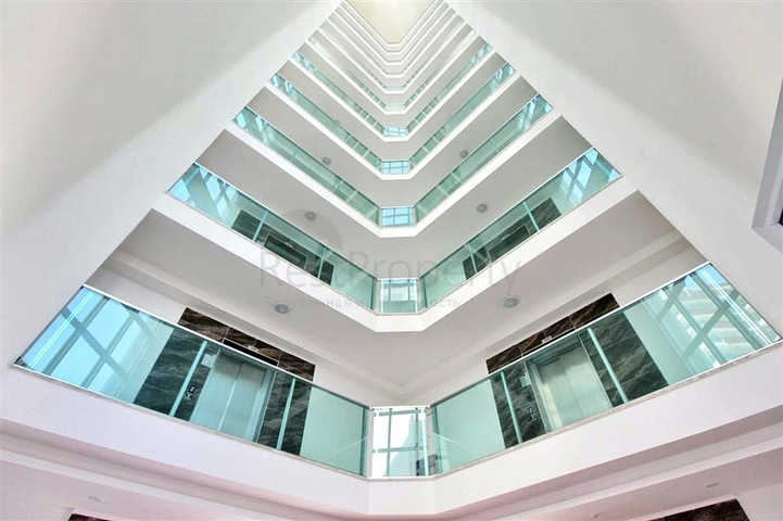 شقة واسعة نسبيا - غرفة نوم وصالة -ضمن مجمع - في مهموتلار / الانيا 