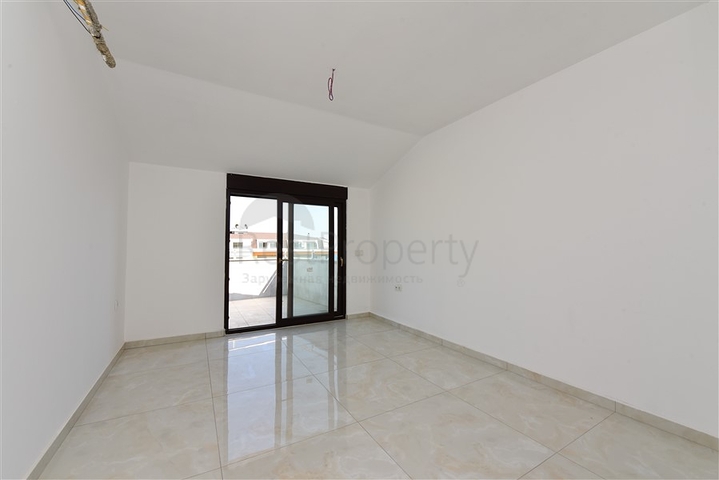 شقق اطلالة بحر في الانيا - دوبلكس اطلالة بحر مباشرة -في كاستل / الانيا 