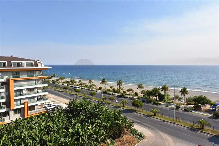 شقق اطلالة بحر في الانيا - دوبلكس اطلالة بحر مباشرة -في كاستل / الانيا 