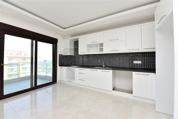 شقق اطلالة بحر في الانيا - دوبلكس اطلالة بحر مباشرة -في كاستل / الانيا 