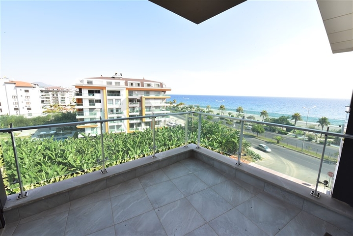 شقق اطلالة بحر في الانيا - دوبلكس اطلالة بحر مباشرة -في كاستل / الانيا 