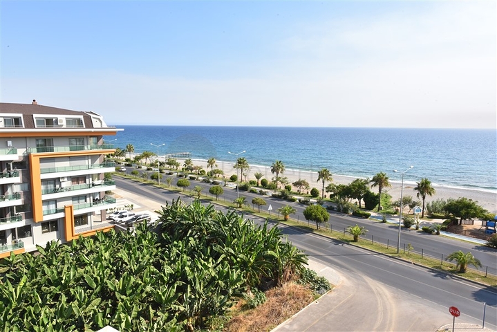 شقق اطلالة بحر في الانيا - دوبلكس اطلالة بحر مباشرة -في كاستل / الانيا 