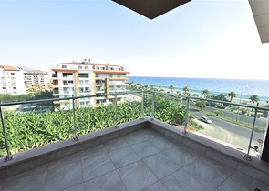 شقق اطلالة بحر في الانيا - دوبلكس اطلالة بحر مباشرة -في كاستل / الانيا 