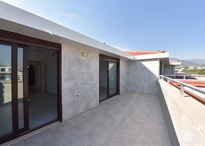 شقق اطلالة بحر في الانيا - دوبلكس اطلالة بحر مباشرة -في كاستل / الانيا 