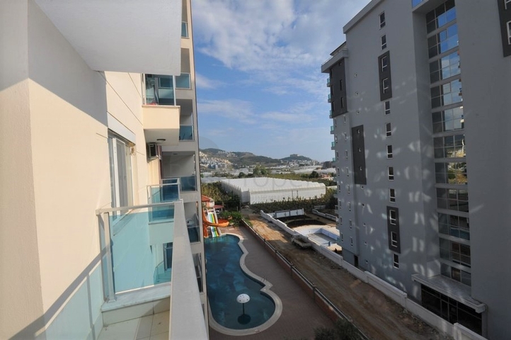 شقق للبيع في الانيا - 2 غرفة وصالة -ضمن مجمع حديث -في مهموتلار / الانيا 