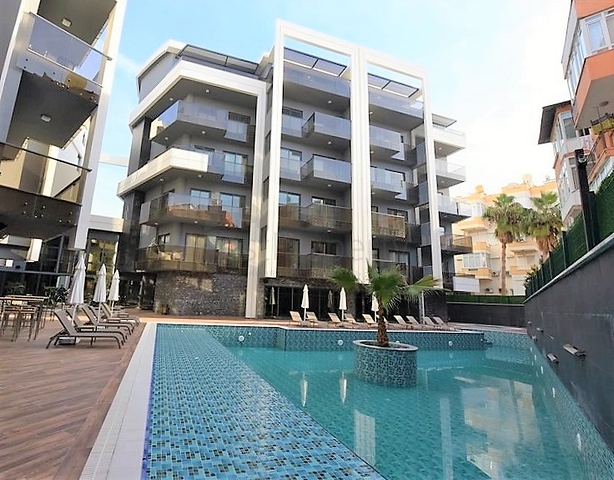 الاستثمار في الانيا - شقة فاخرة ضمن مركز الانيا 