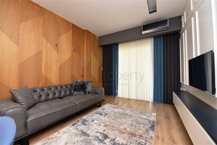 الاستثمار في الانيا - شقة فاخرة ضمن مركز الانيا 