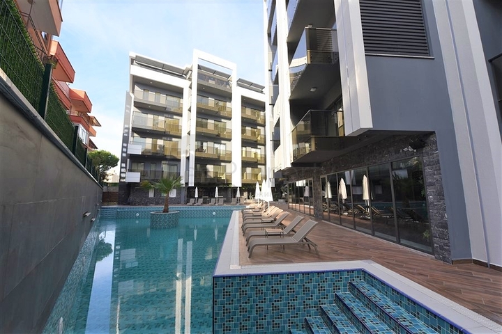 الاستثمار في الانيا - شقة فاخرة ضمن مركز الانيا 