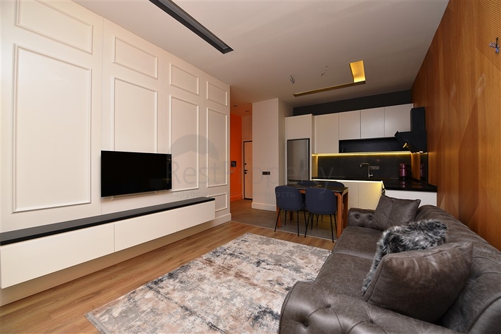 الاستثمار في الانيا - شقة فاخرة ضمن مركز الانيا 