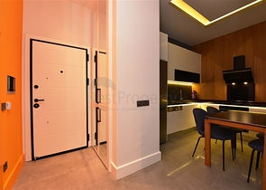 الاستثمار في الانيا - شقة فاخرة ضمن مركز الانيا 