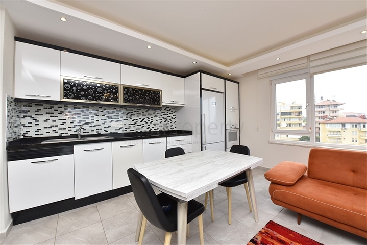 اطلالة بحر - شقة واسعة - 2 غرفة وصالة -في كاستل / الانيا 