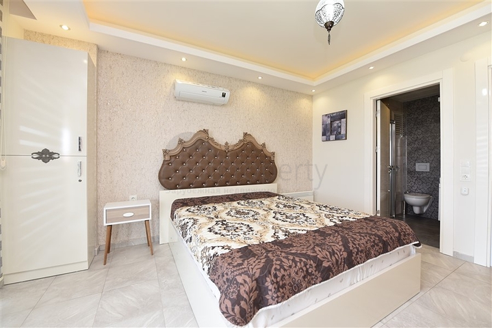 اطلالة بحر - شقة واسعة - 2 غرفة وصالة -في كاستل / الانيا 