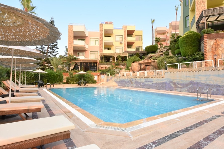 فيلا قريبة من البحر والخدمات في الانيا - تصميم 4+2 - في كاستل / الانيا 