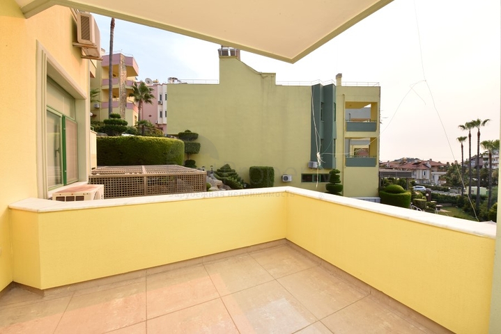 فيلا قريبة من البحر والخدمات في الانيا - تصميم 4+2 - في كاستل / الانيا 