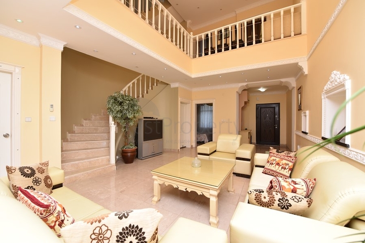 فيلا قريبة من البحر والخدمات في الانيا - تصميم 4+2 - في كاستل / الانيا 