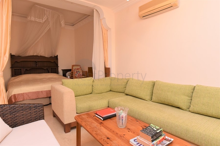 فيلا قريبة من البحر والخدمات في الانيا - تصميم 4+2 - في كاستل / الانيا 