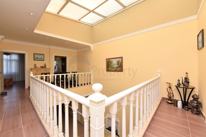 فيلا قريبة من البحر والخدمات في الانيا - تصميم 4+2 - في كاستل / الانيا 