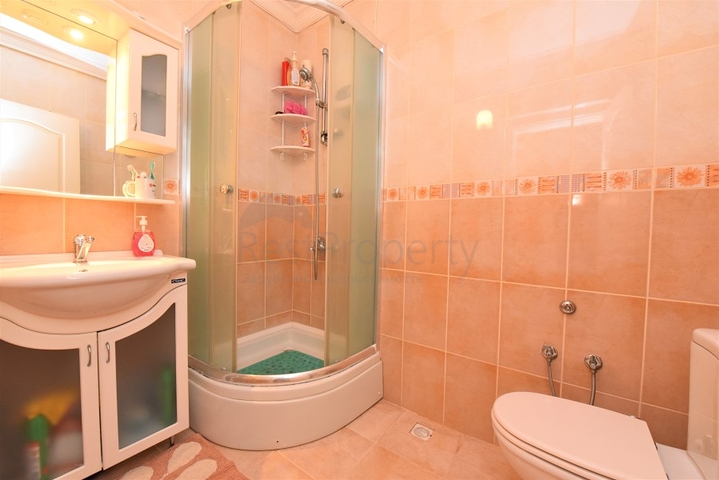 فيلا قريبة من البحر والخدمات في الانيا - تصميم 4+2 - في كاستل / الانيا 