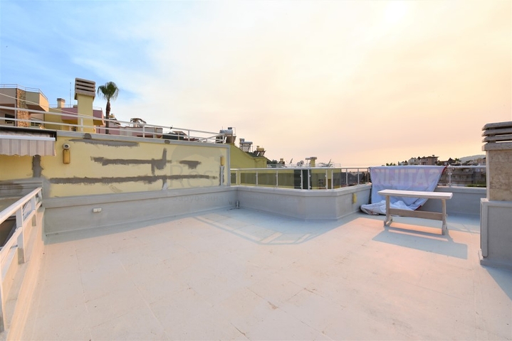 فيلا قريبة من البحر والخدمات في الانيا - تصميم 4+2 - في كاستل / الانيا 